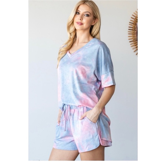 Two Piece Tie Dye Set! 🩳👚😍-LAST ONE DON’T MISS OUT!! Size S - Picture 12 of 12
